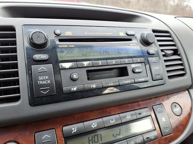 Used 2002 Toyota Camry XLE image 19