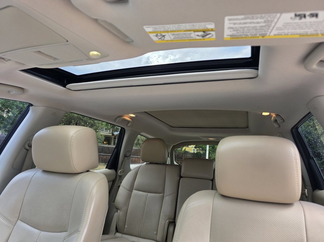 Used 2014 Nissan Pathfinder Platinum w/ Platinum Premium Package FWD image 34