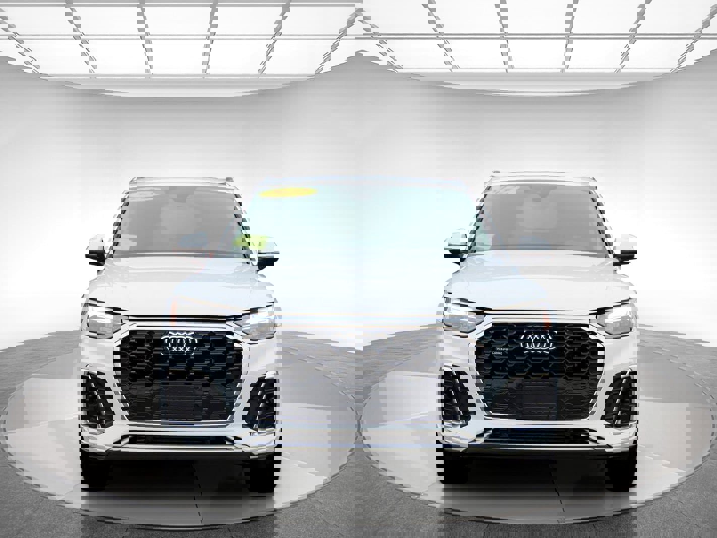 Used 2022 Audi Q5 e Premium w/ Convenience Package image 2