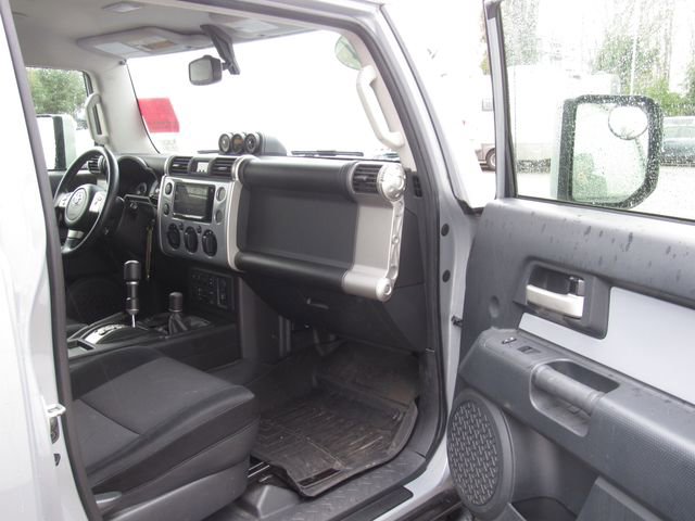 Used 2014 Toyota FJ Cruiser 4WD w/ Upgrade Package image 12