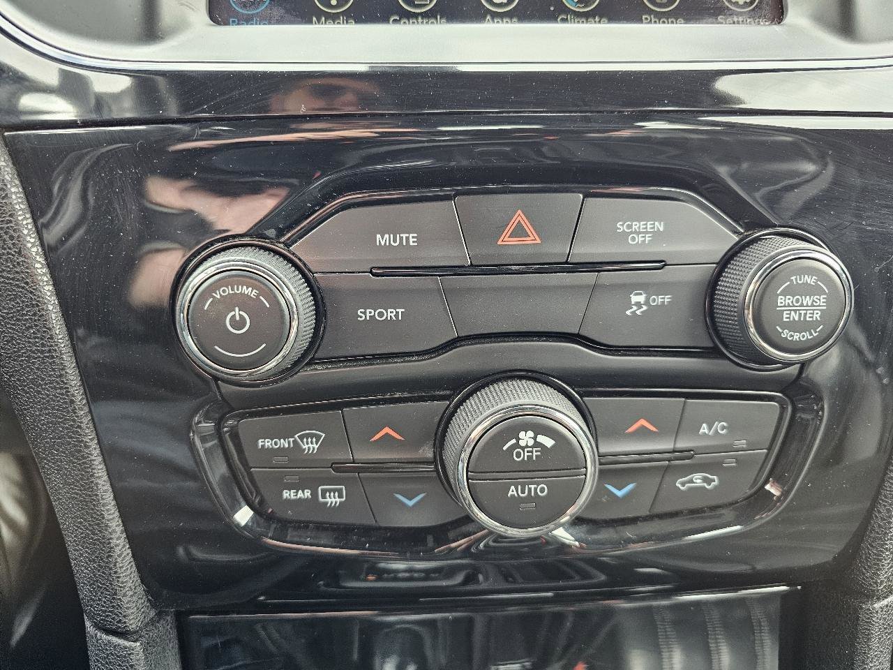 Used 2019 Chrysler 300 S image 16