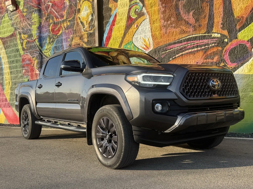 Used 2021 Toyota Tacoma Limited image 7