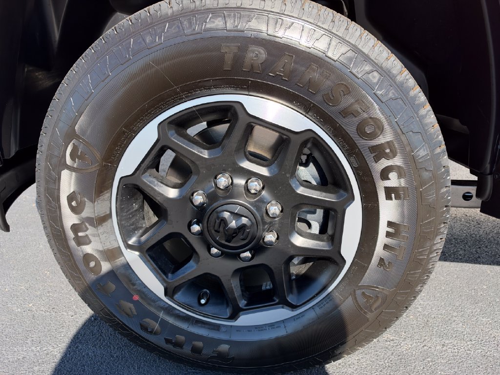 New 2027 RAM 2500 Laramie AWD/4WD image 7