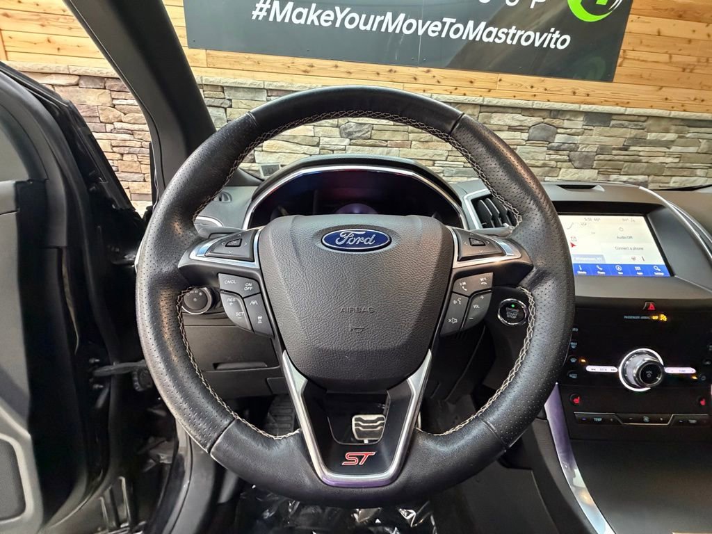 Used 2020 Ford Edge ST w/ Cold Weather Package image 17