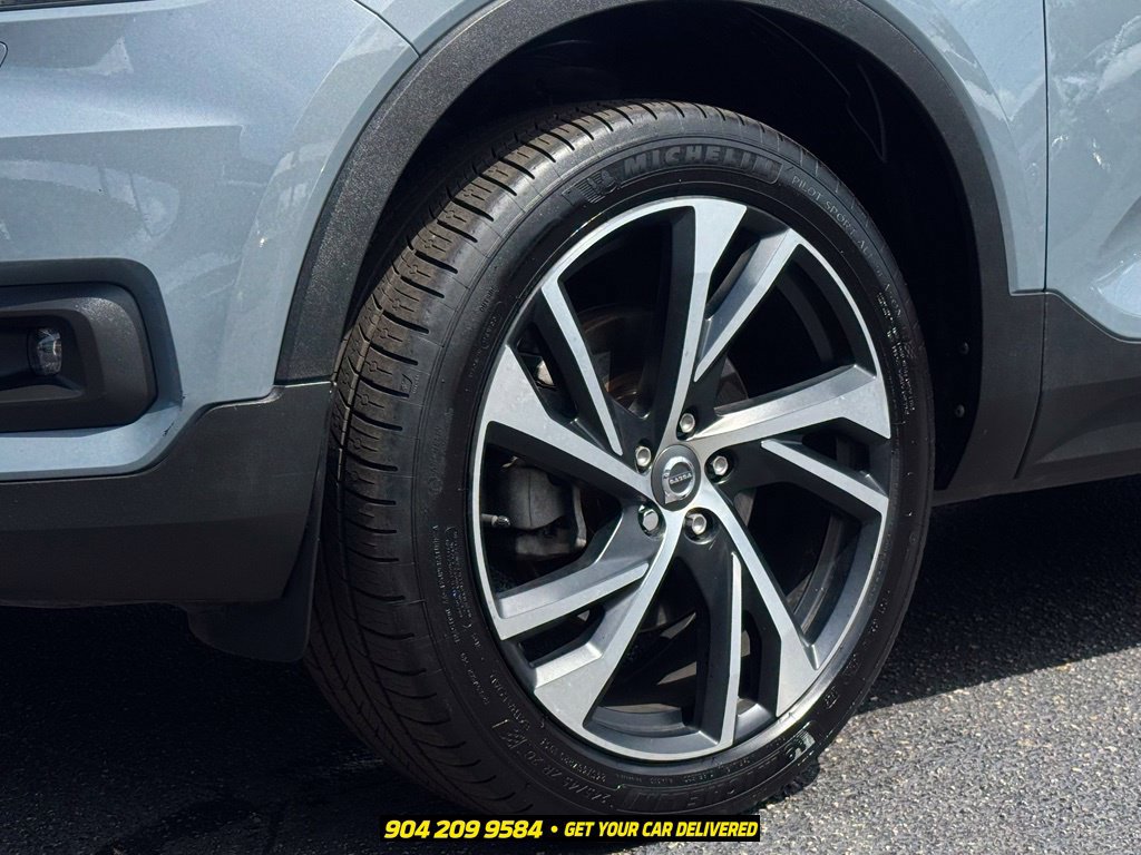 Used 2022 Volvo XC40 T5 R-Design w/ Climate Package AWD/4WD image 13