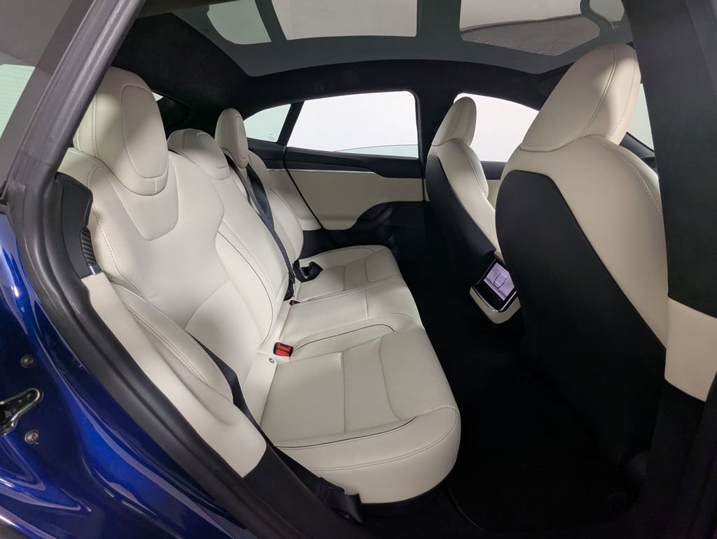 Used 2021 Tesla Model S Plaid image 32
