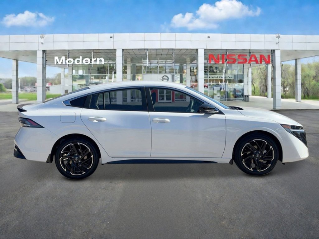 New 2026 Nissan Sentra SR FWD image 6