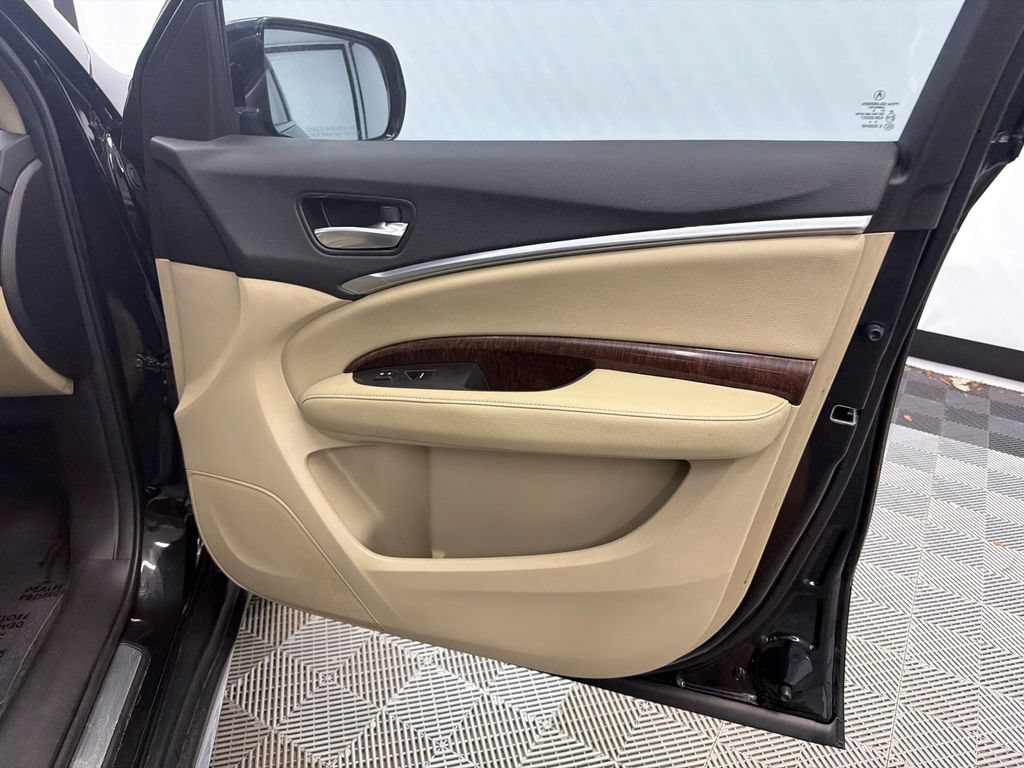 Used 2017 Acura MDX FWD image 16