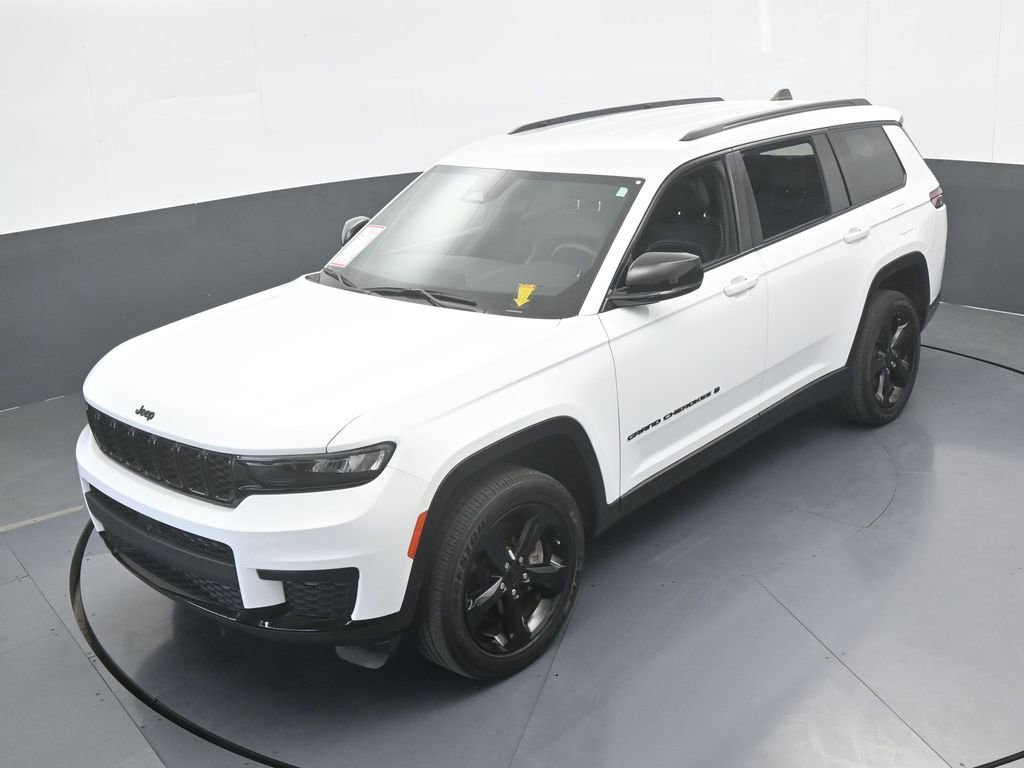 Used 2023 Jeep Grand Cherokee L Laredo RWD image 50