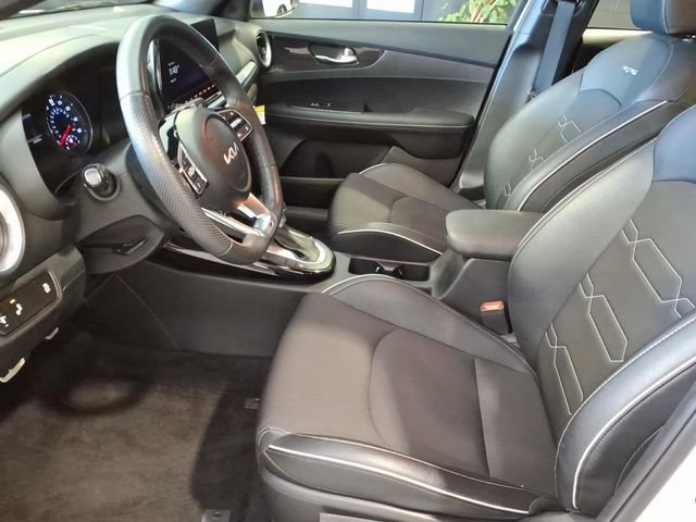 Used 2023 Kia Forte GT-Line w/ GT-Line Technology Package image 13