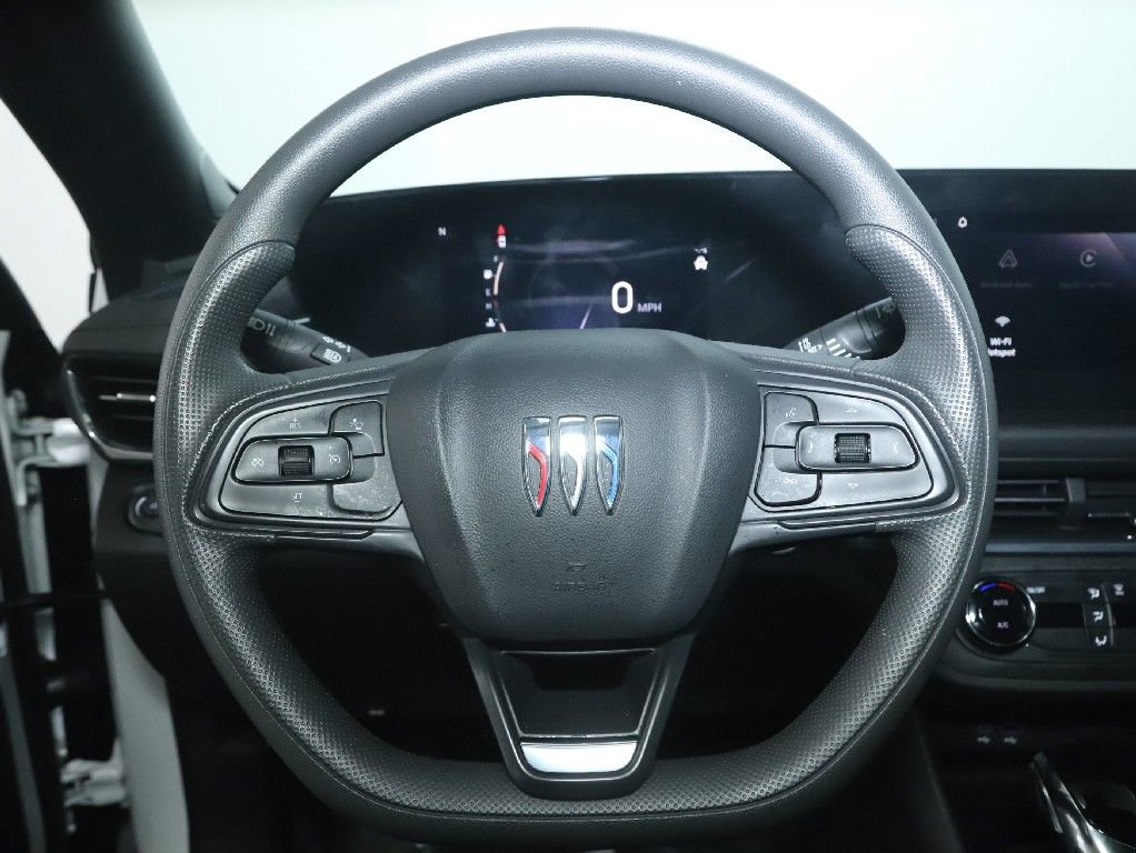 Used 2025 Buick Envista Preferred image 21