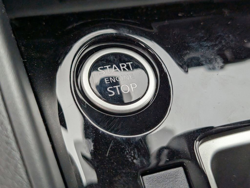 New 2025 Nissan Versa SV w/ Trunk Package image 27