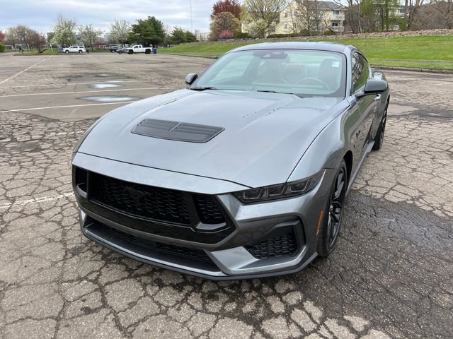 Used 2025 Ford Mustang GT Premium w/ Mustang Nite Pony Package RWD image 4