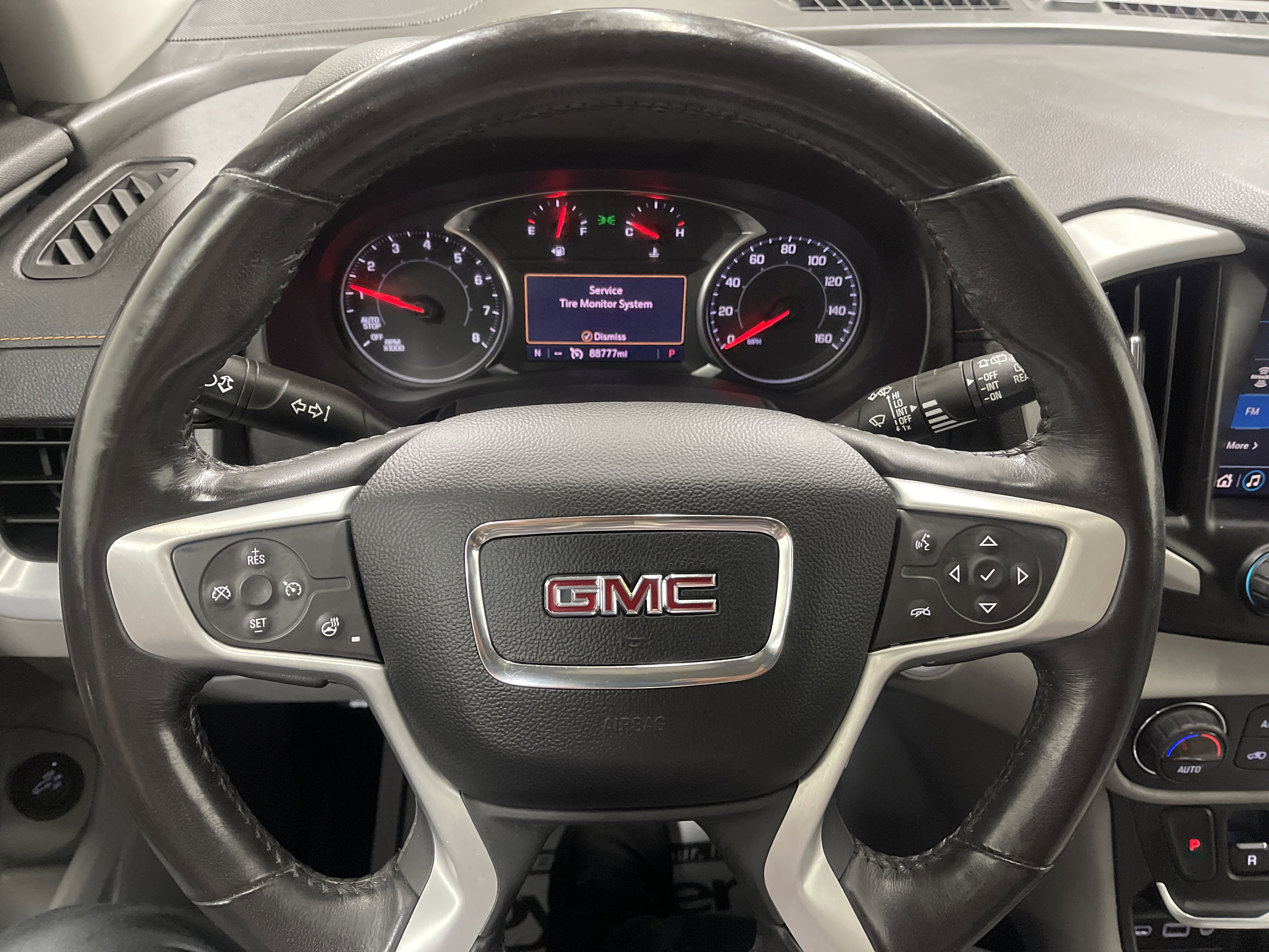 Used 2019 GMC Terrain SLT w/ Preferred Package image 28