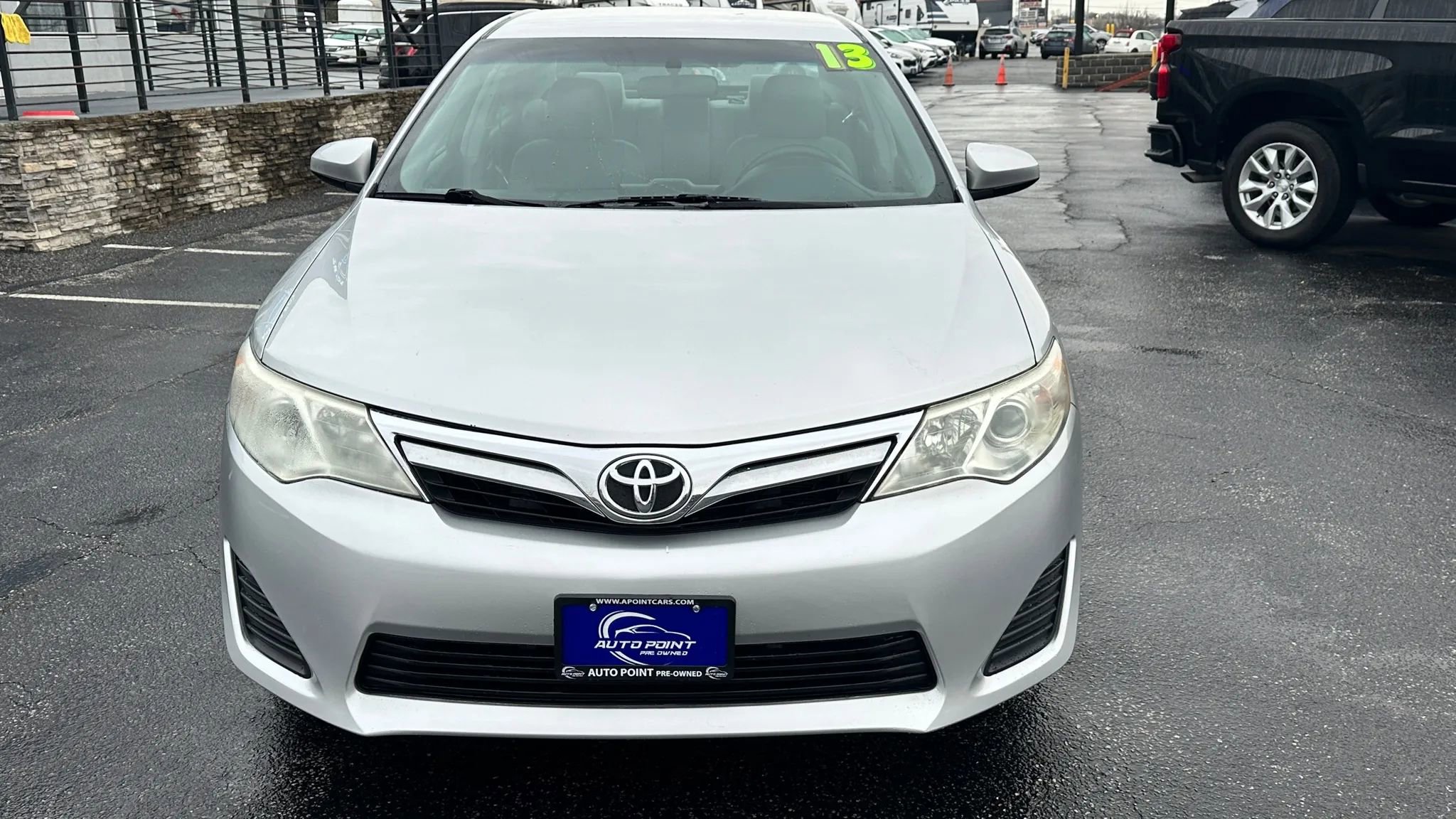 Used 2013 Toyota Camry LE image 3