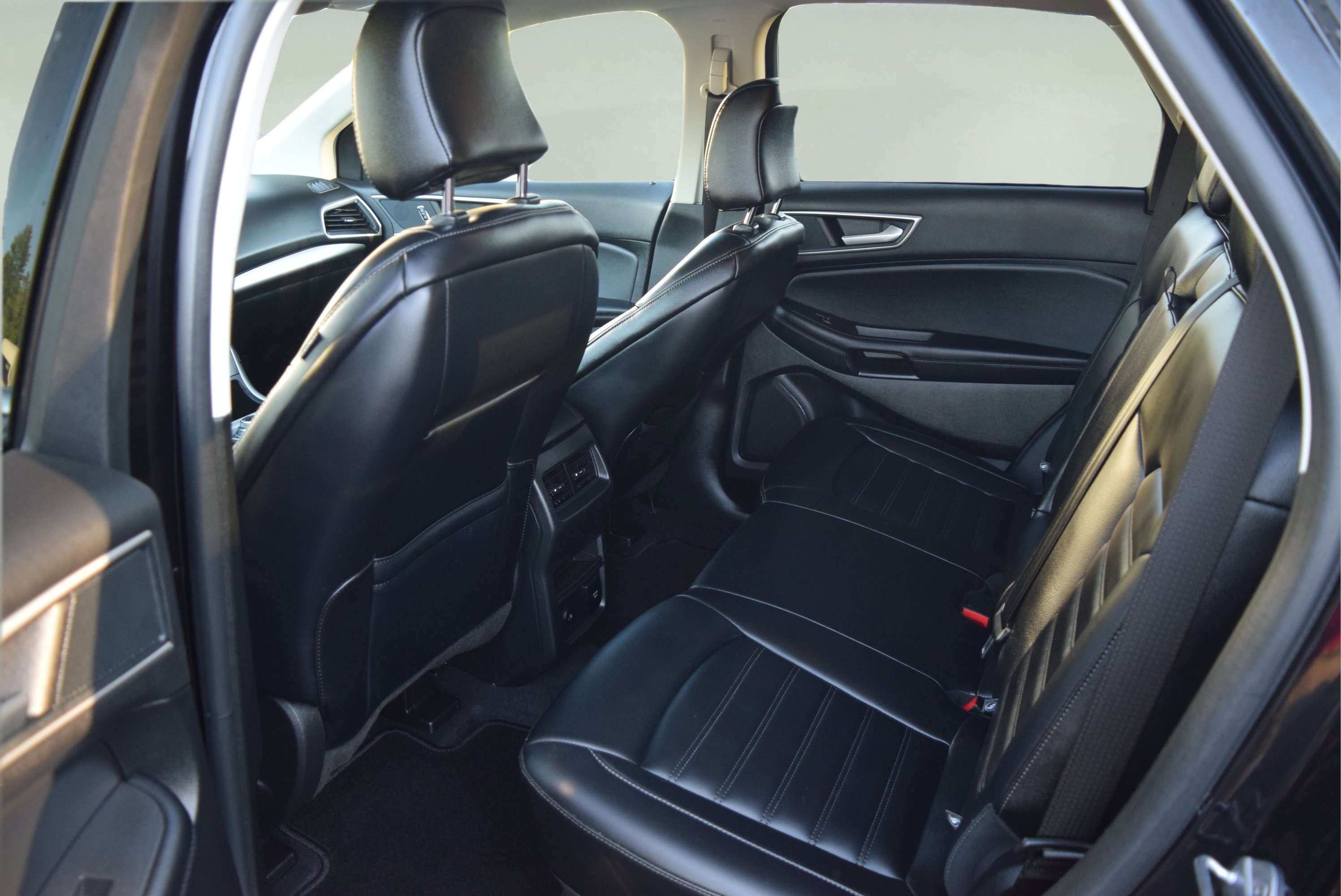 Used 2024 Ford Edge SEL w/ Convenience Package AWD/4WD image 8