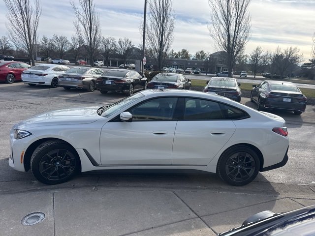 Used 2023 BMW i4 eDrive35 w/ Premium Package image 6