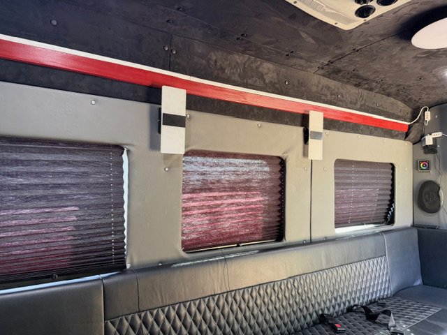 Used 2023 Ford E-Transit 148 High Roof Extended w/ Load Area Protection Package image 22