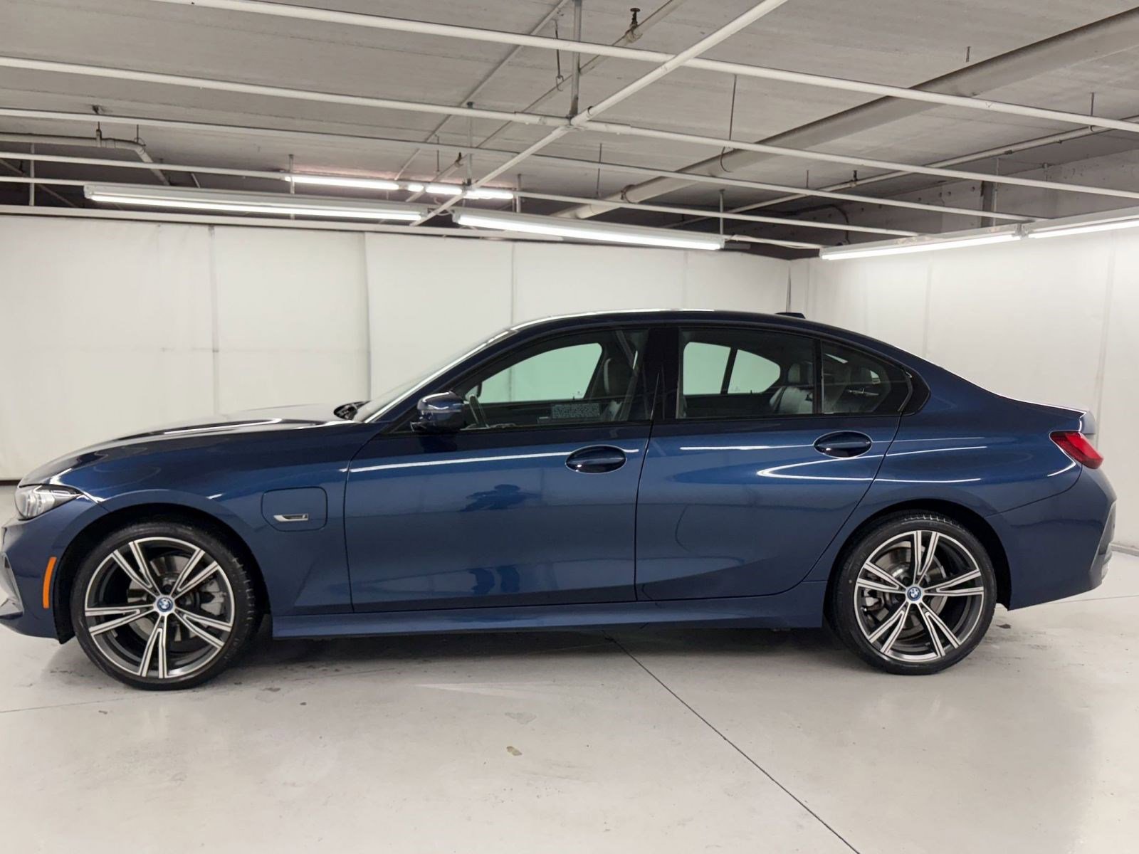Used 2023 BMW 330e w/ Premium Package RWD image 2