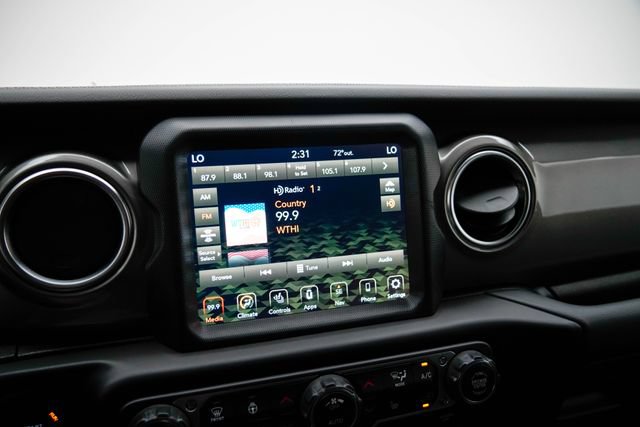 Used 2023 Jeep Wrangler Unlimited Sahara w/ LED Lighting Group AWD/4WD image 4