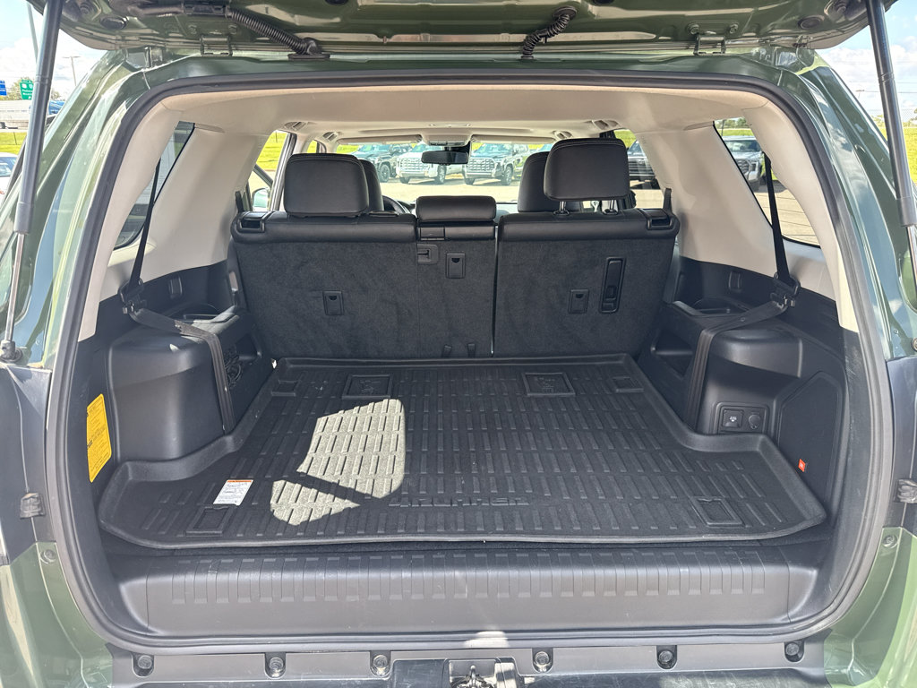 Used 2022 Toyota 4Runner Limited AWD/4WD image 12