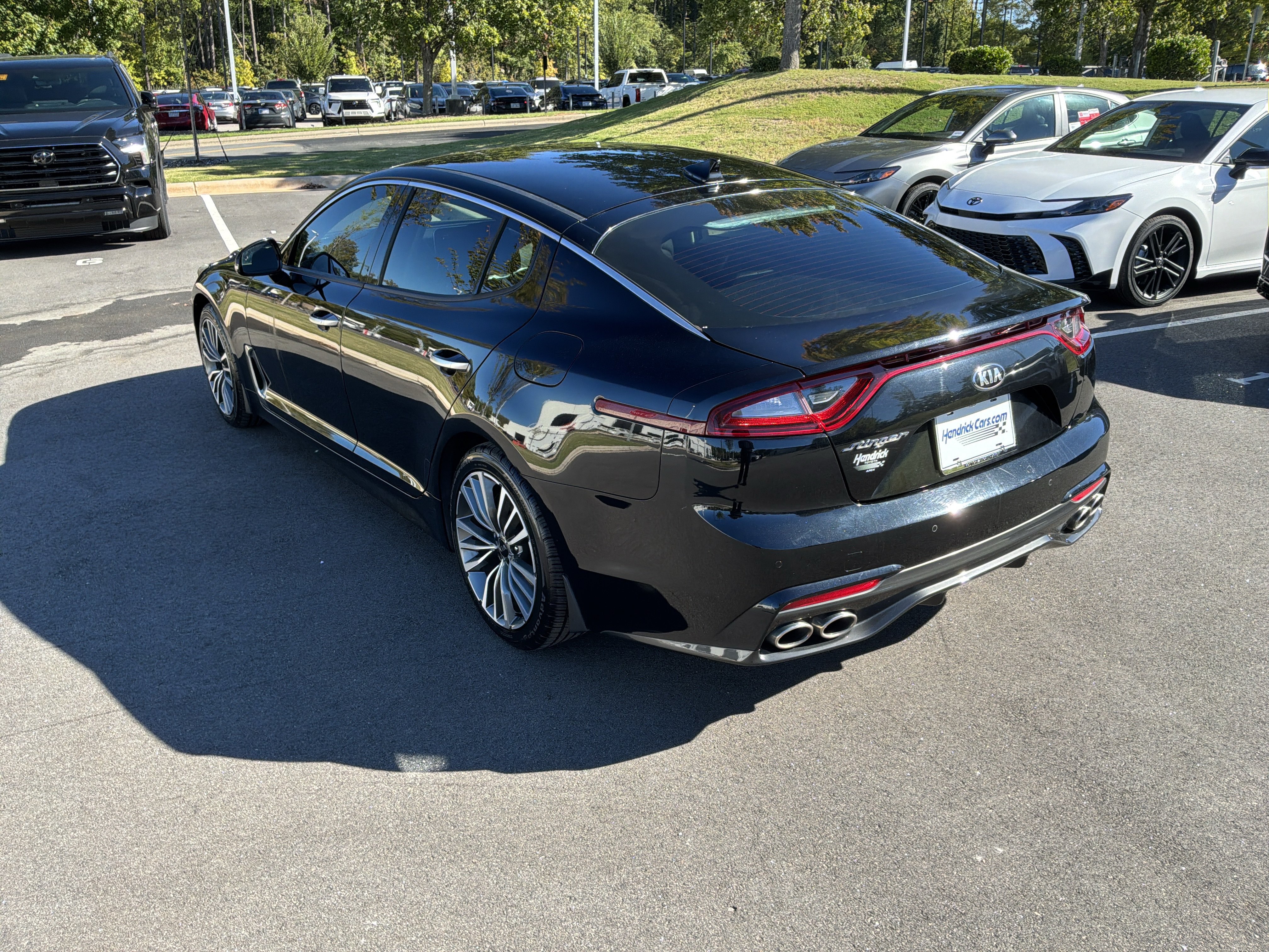 Used 2019 Kia Stinger RWD image 8