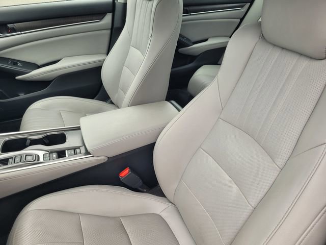Used 2019 Honda Accord Touring image 13