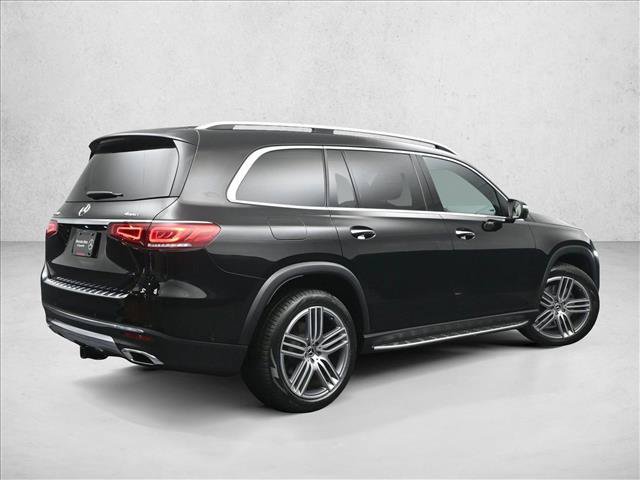 Used 2022 Mercedes-Benz GLS 450 4MATIC image 2
