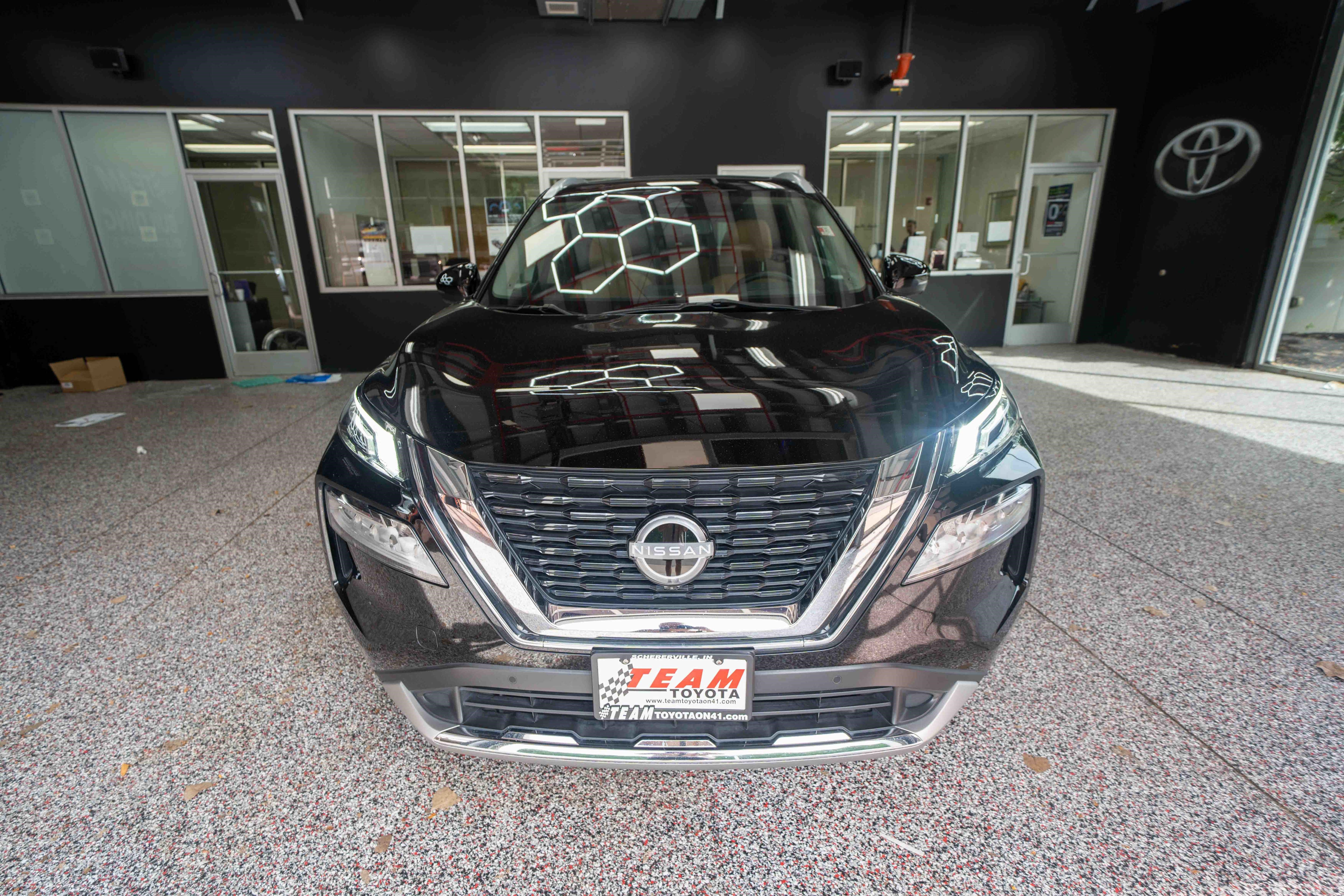 Used 2023 Nissan Rogue Platinum w/ Platinum Premium Package AWD/4WD image 6