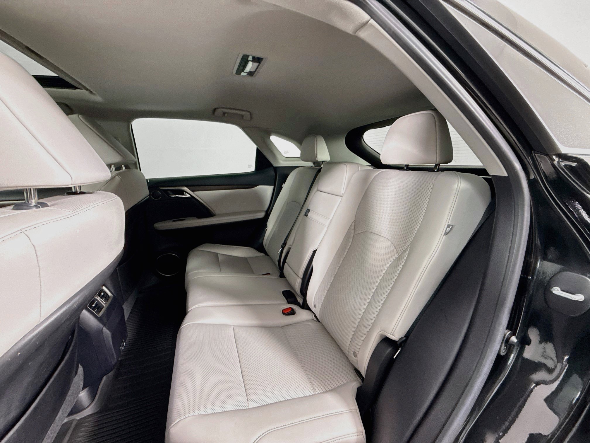 Certified 2022 Lexus RX 350 AWD w/ Accessory Package (P1) image 24