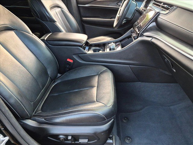 Used 2023 Jeep Grand Cherokee Limited AWD/4WD image 20