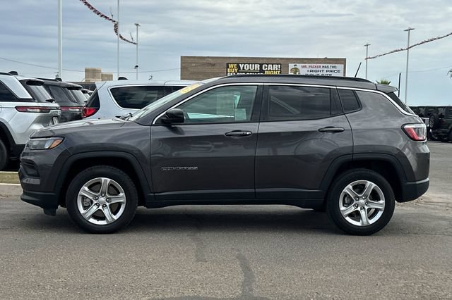 Certified 2024 Jeep Compass Latitude AWD/4WD image 7