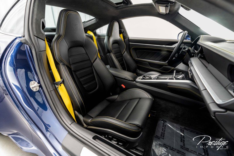 Used 2022 Porsche 911 Turbo image 38