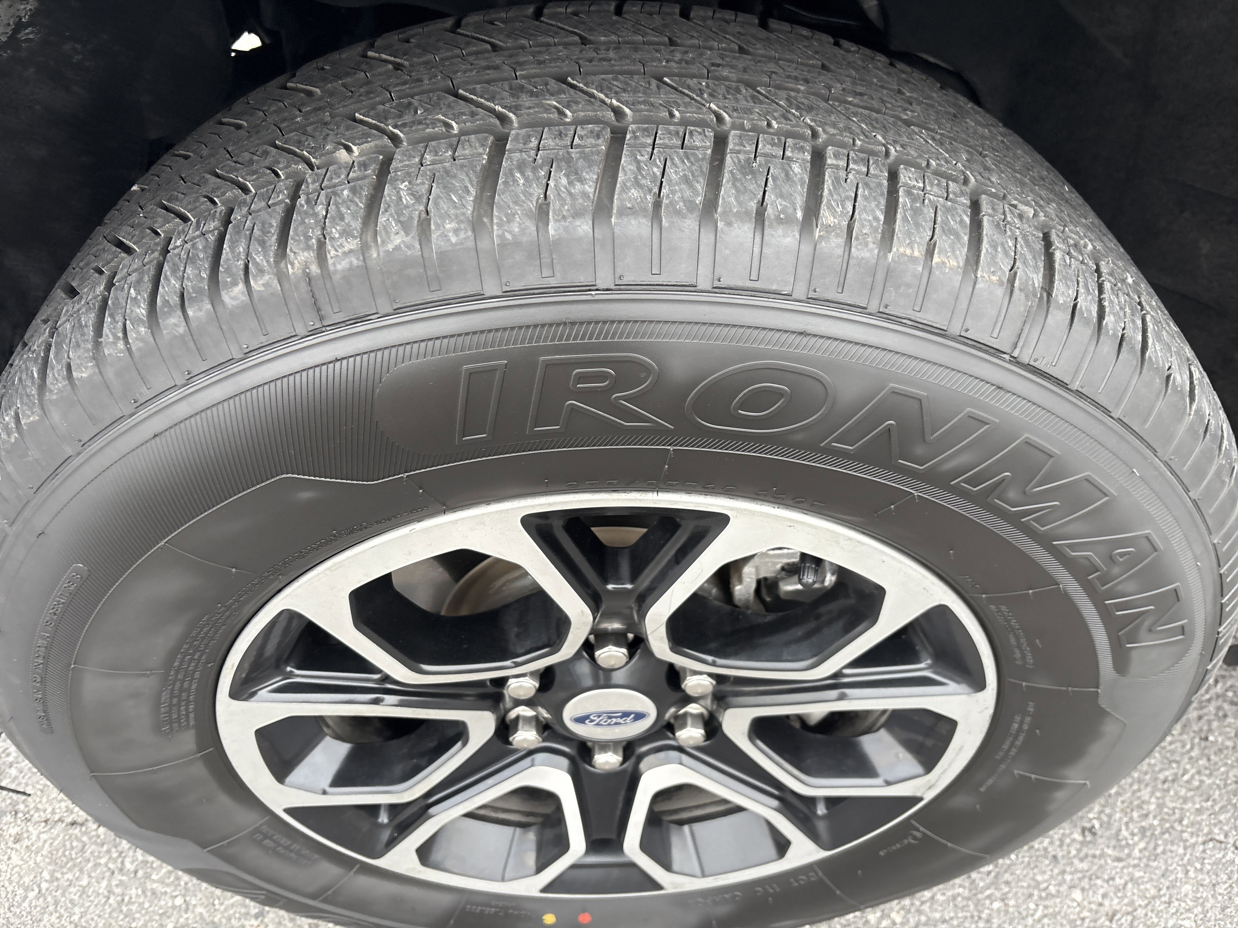 Used 2024 Ford Expedition XLT image 12