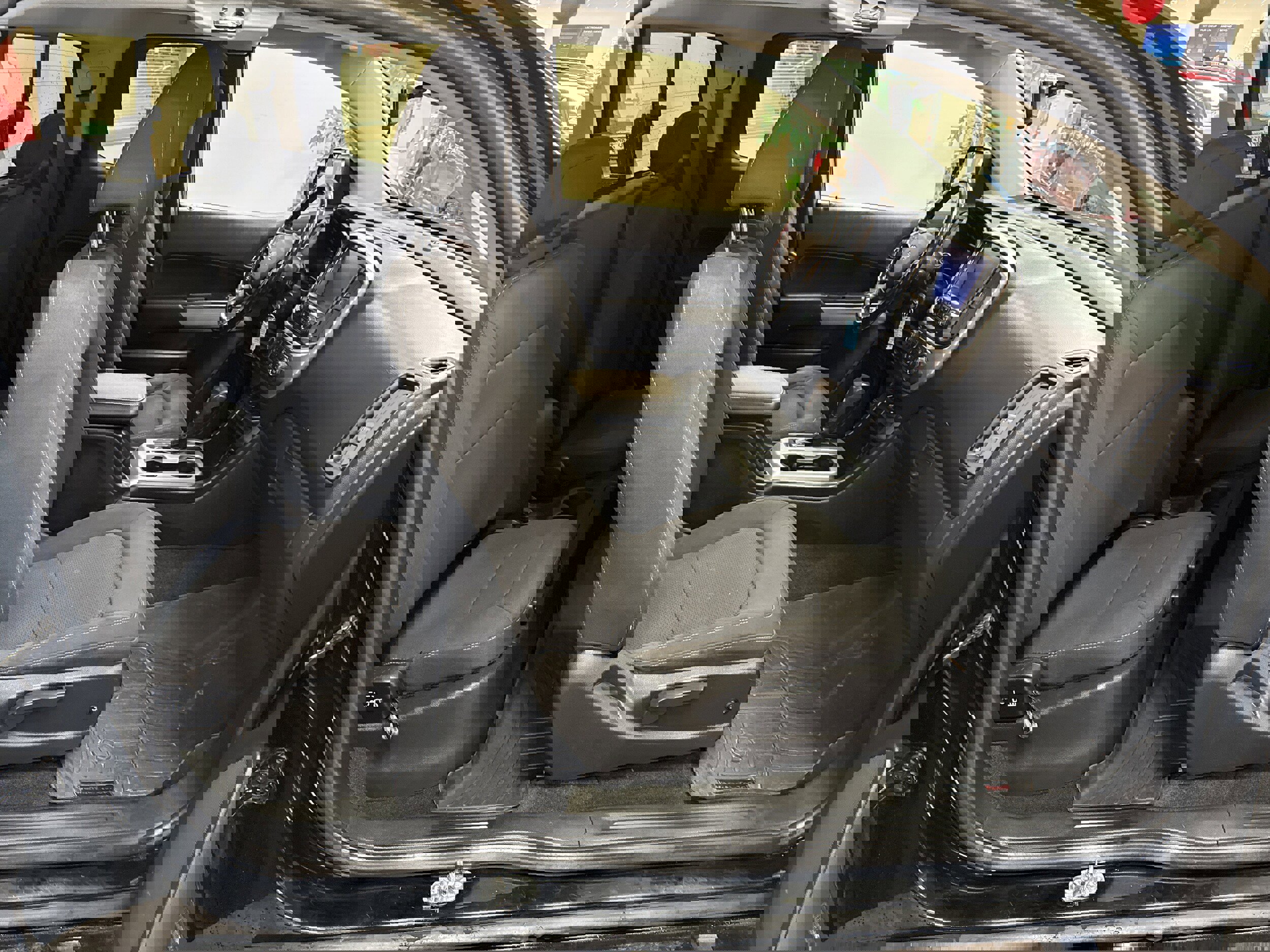 Used 2017 Chevrolet Colorado LT w/ LT Convenience Package AWD/4WD image 17