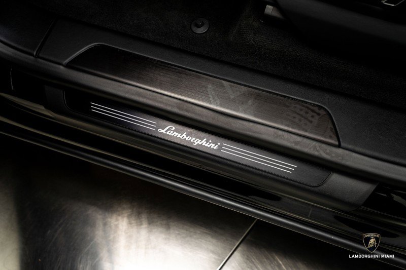 Used 2024 Lamborghini Urus S image 27