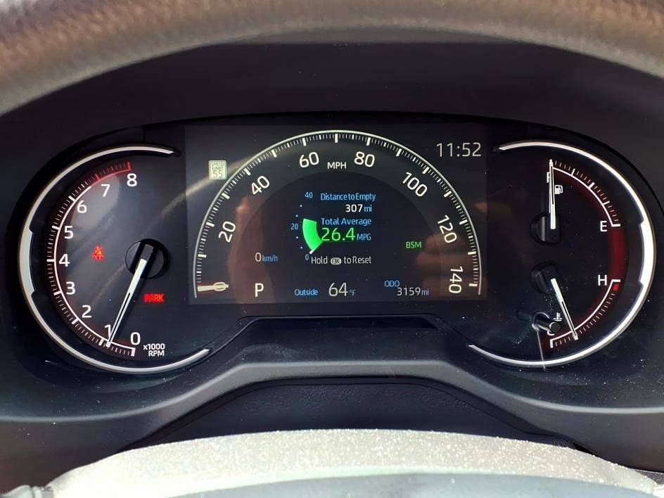 Used 2025 Toyota RAV4 XLE image 24