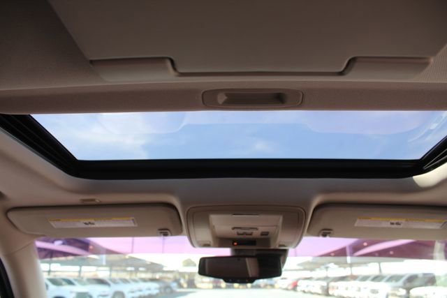 Used 2016 Chevrolet Silverado 1500 High Country image 21