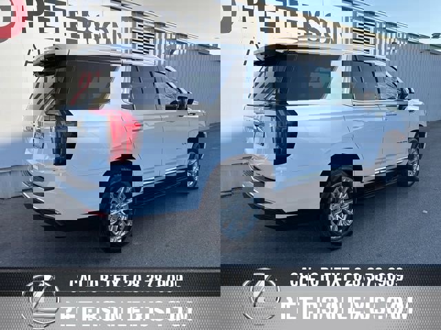 Used 2024 GMC Yukon SLT image 4