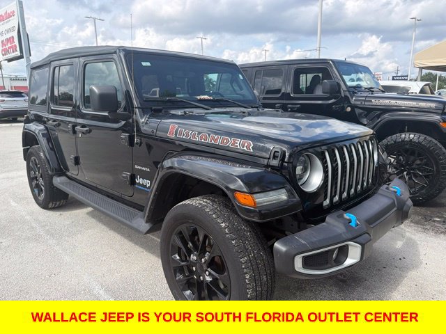 Used 2023 Jeep Wrangler Unlimited Sahara AWD/4WD image 2