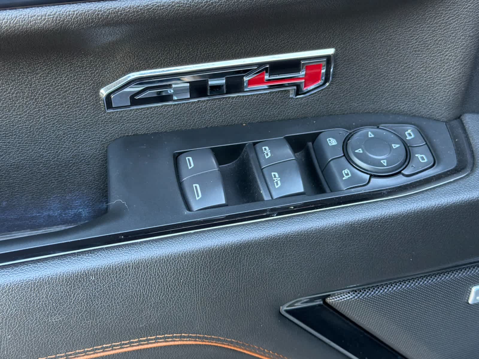 Used 2024 GMC Sierra 1500 AT4 w/ Technology Package AWD/4WD image 13