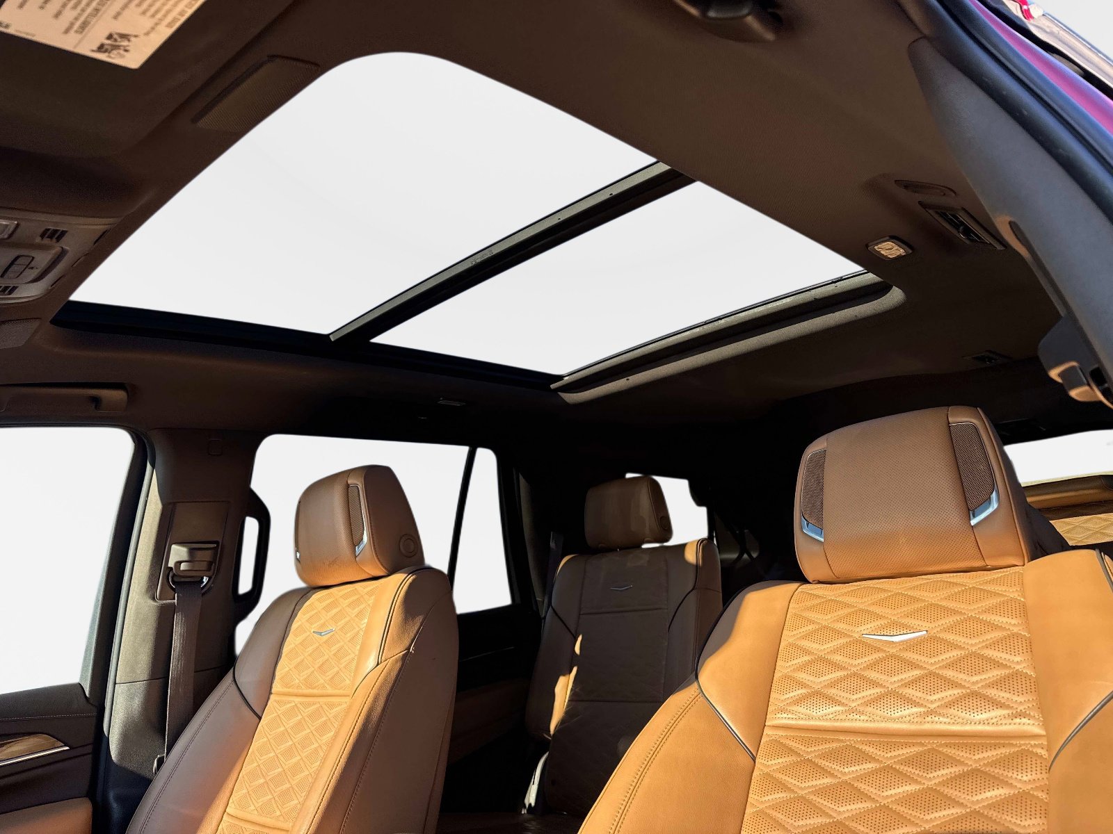 Used 2021 Cadillac Escalade Premium Luxury image 21