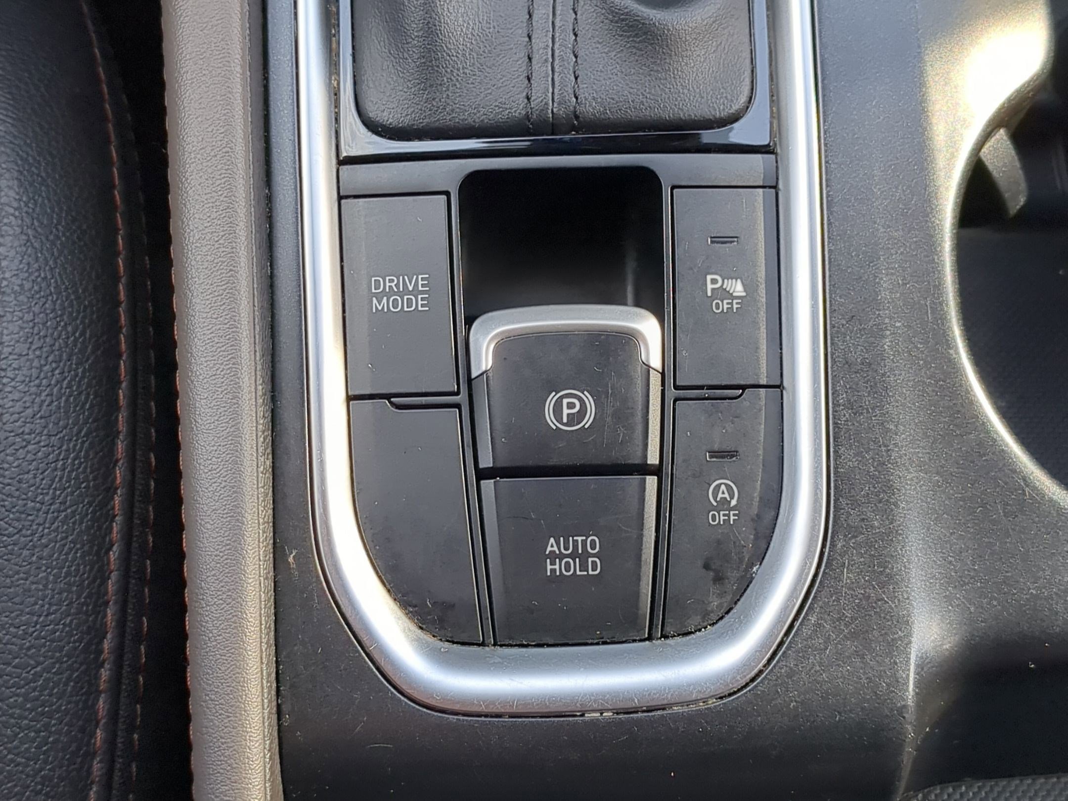 Used 2019 Hyundai Santa Fe Limited image 22