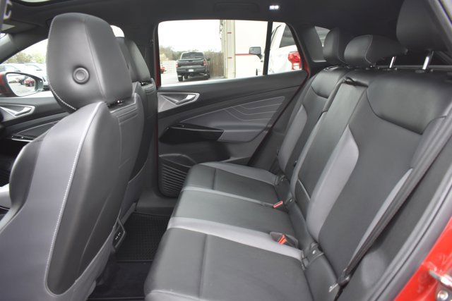 Used 2023 Volkswagen ID.4 Pro S image 16