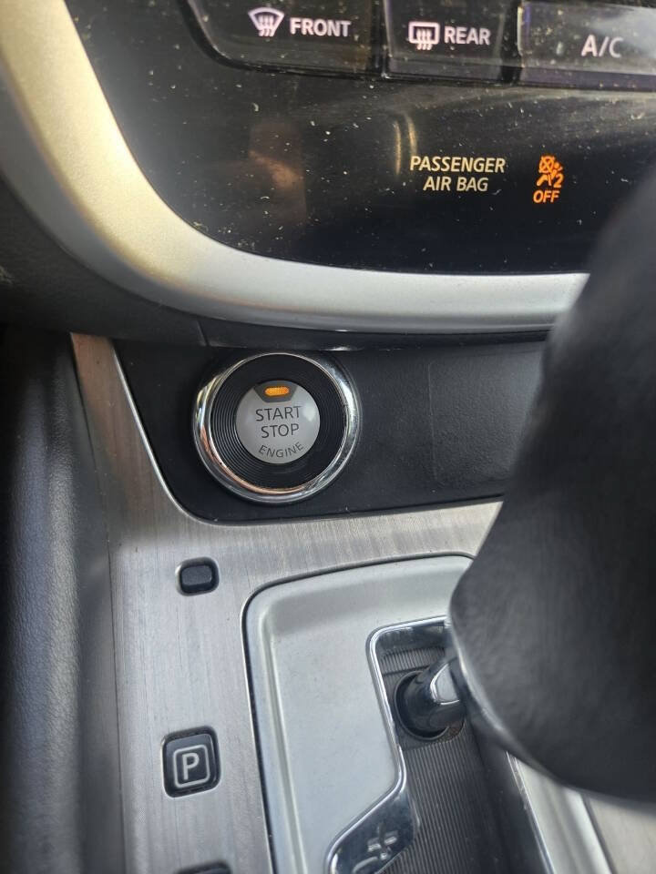 Used 2015 Nissan Murano SV AWD/4WD image 27