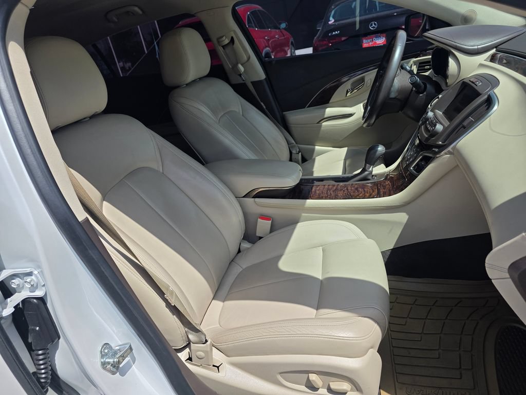Used 2016 Buick LaCrosse Leather w/ Experience Buick Package FWD image 18