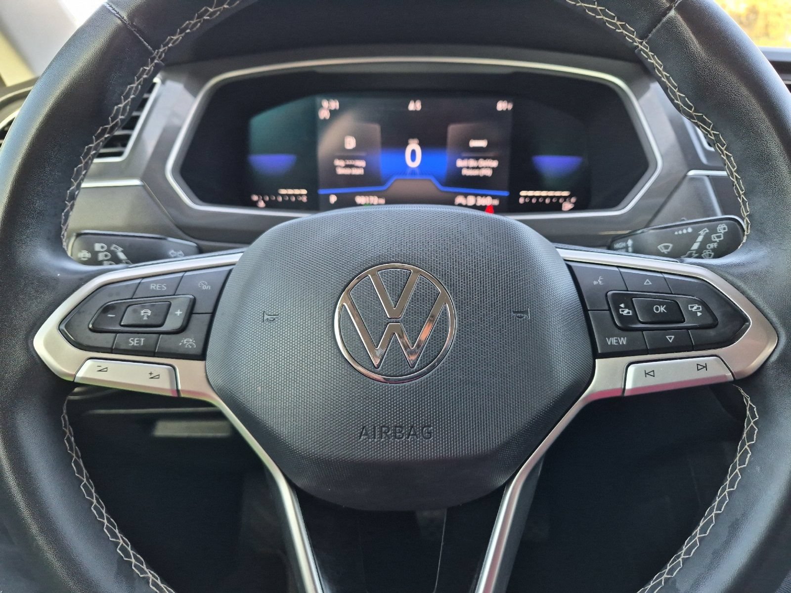 Used 2022 Volkswagen Tiguan SE FWD image 22
