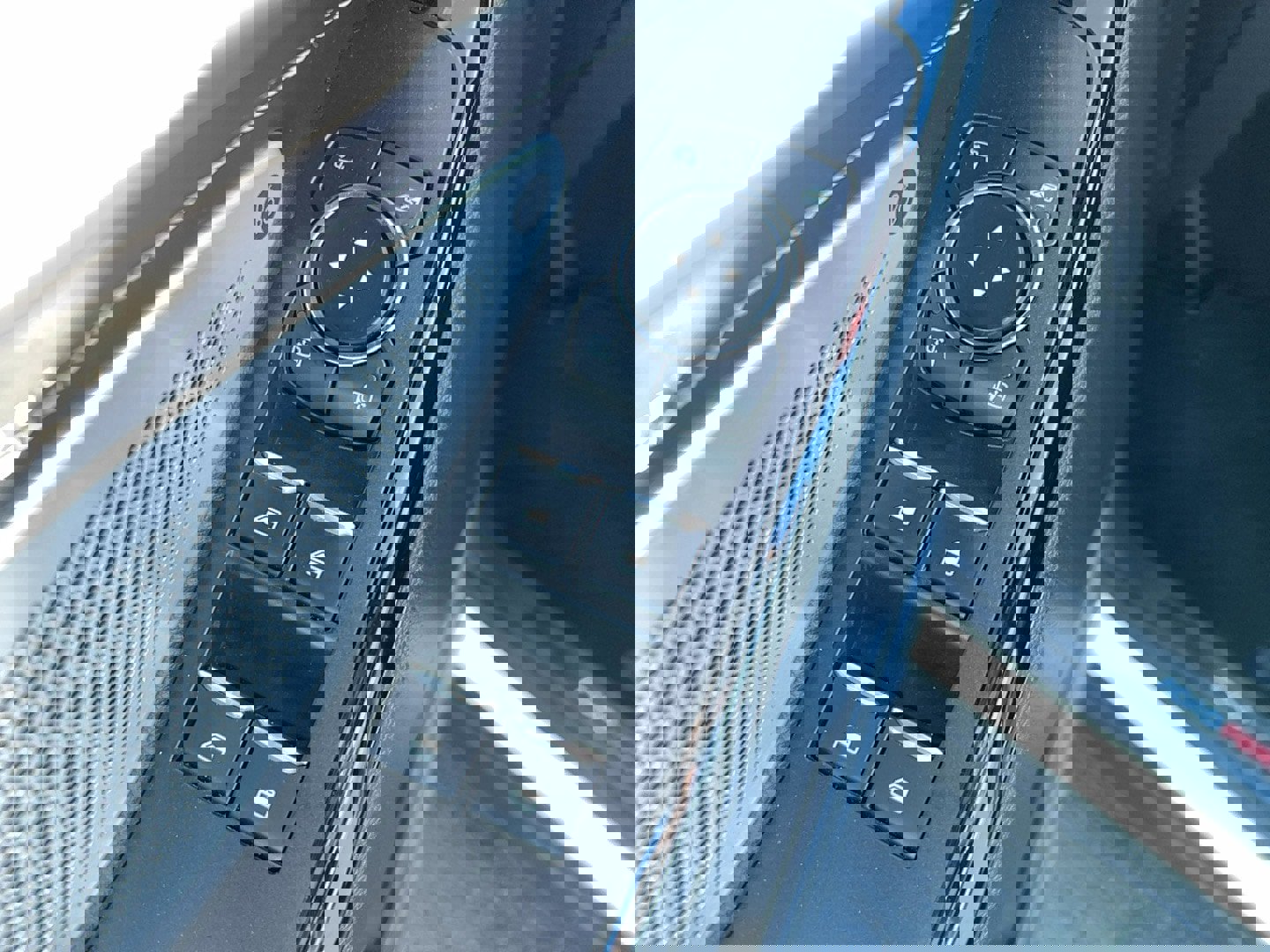 Used 2021 Ford Explorer ST w/ Equipment Group 401A AWD/4WD image 14