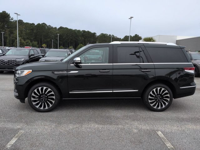 Used 2022 Lincoln Navigator Black Label AWD/4WD image 7