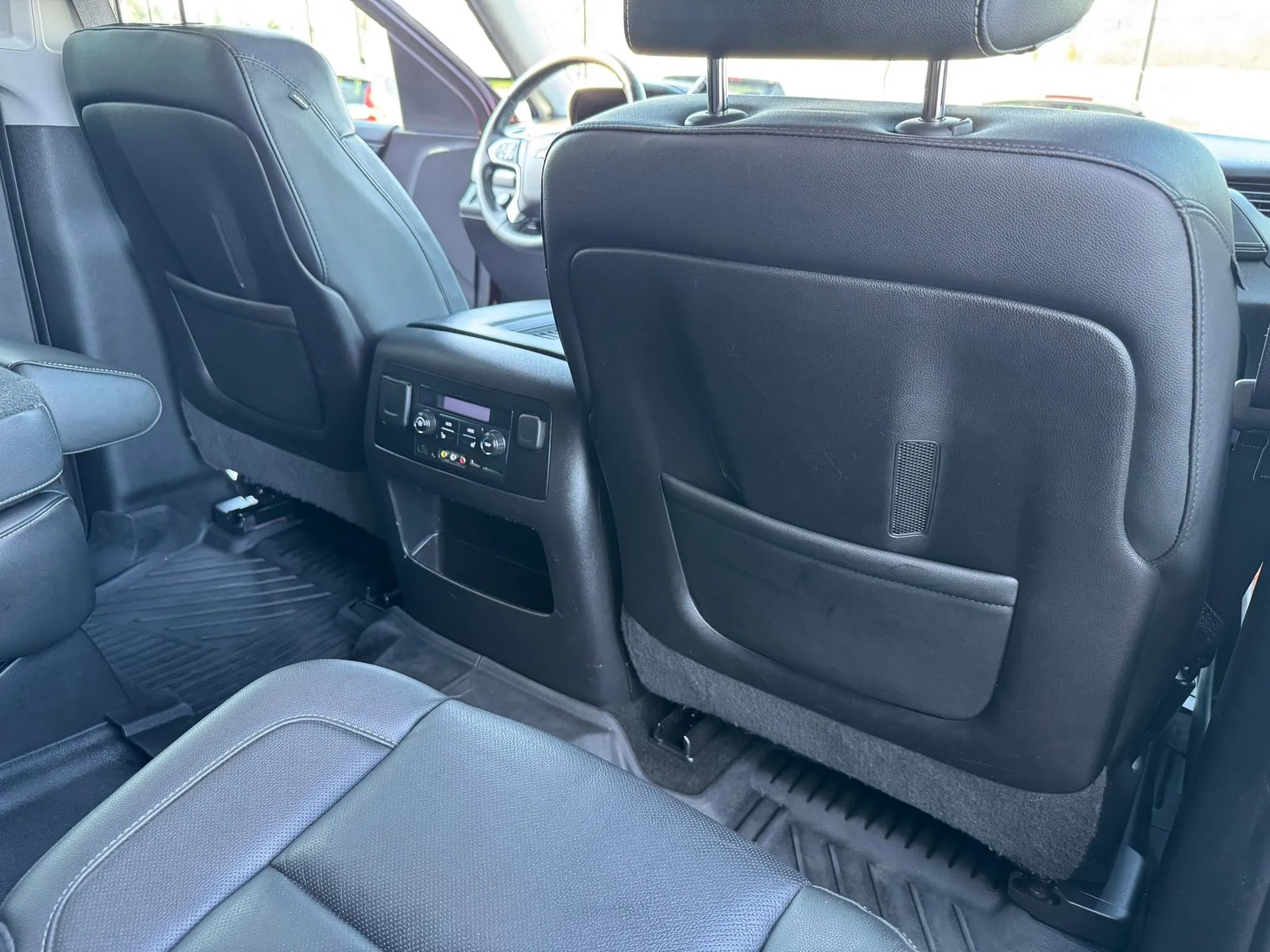 Used 2016 Chevrolet Tahoe LTZ image 32